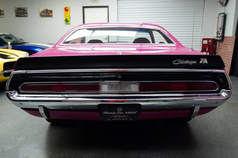 Dodge-Challenger-1970-9