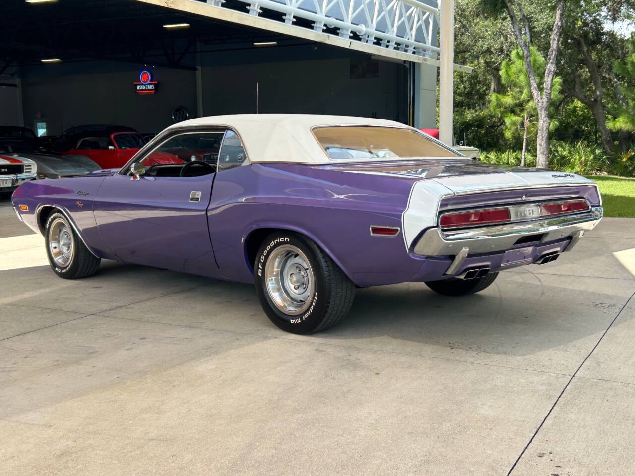 Dodge-Challenger-1970-9