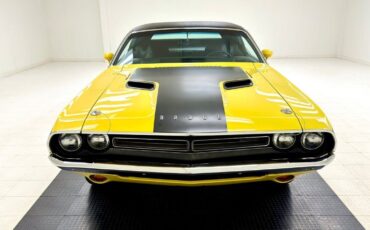 Dodge-Challenger-1971-7