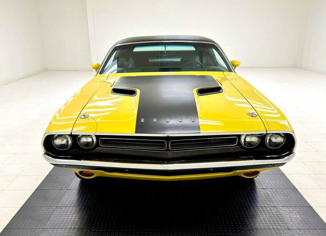 Dodge-Challenger-1971-7