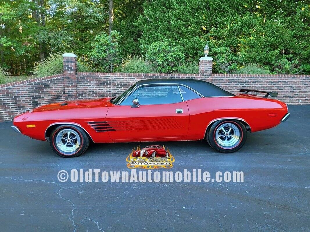 Dodge-Challenger-1972-3