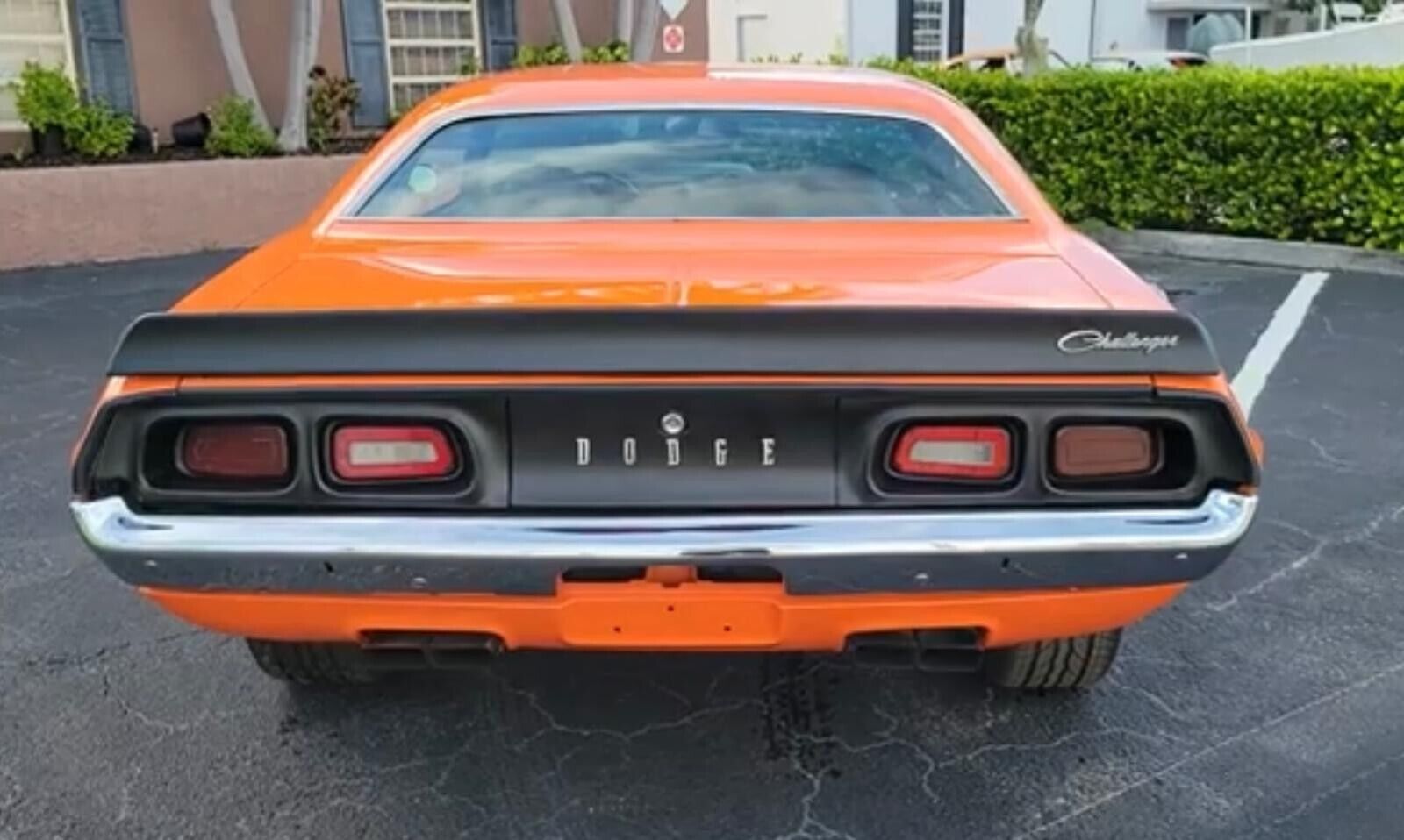 Dodge-Challenger-1973-10