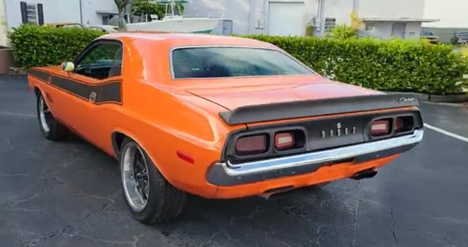 Dodge-Challenger-1973-16