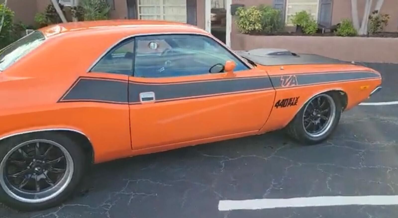 Dodge-Challenger-1973-17