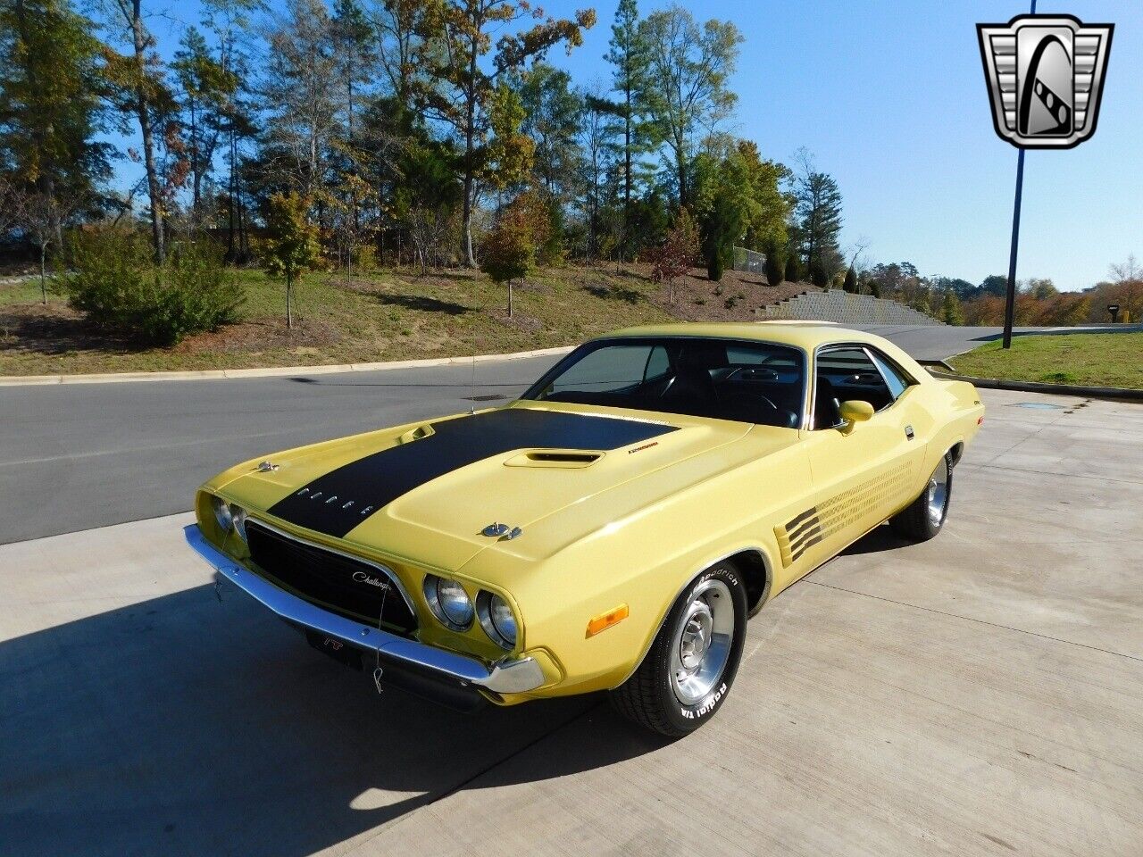 Dodge-Challenger-1973-4