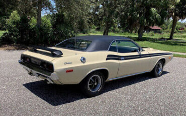 Dodge-Challenger-1973-6