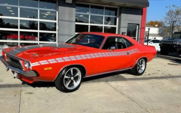 Dodge-Challenger-1974-13