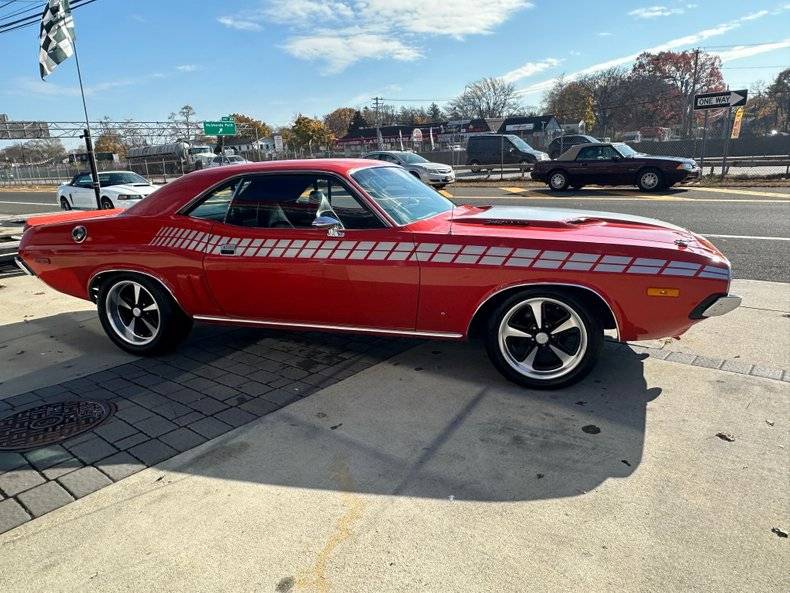 Dodge-Challenger-1974-17