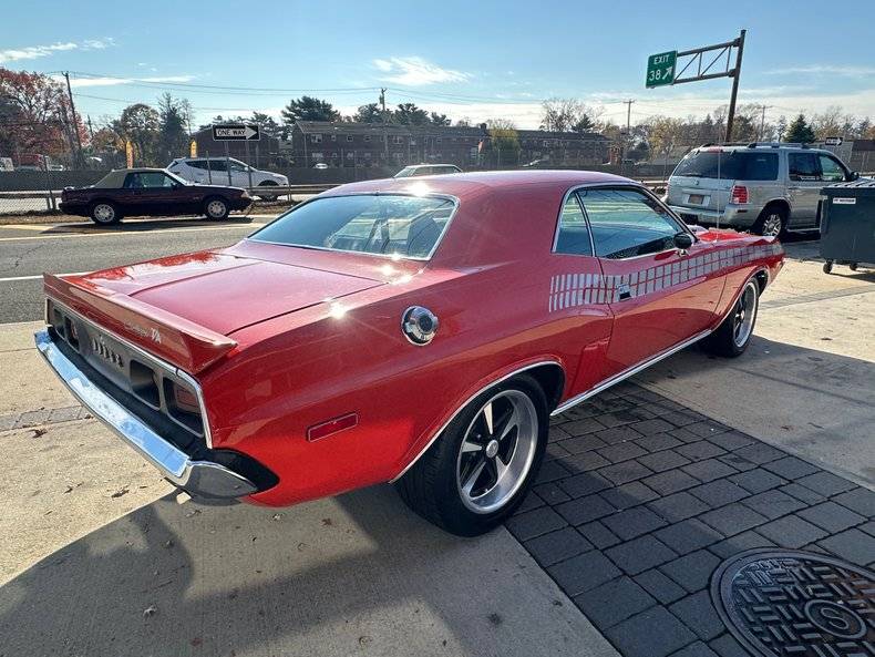 Dodge-Challenger-1974-18