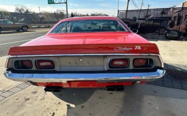 Dodge-Challenger-1974-19