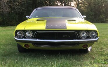 Dodge-Challenger-1974-2