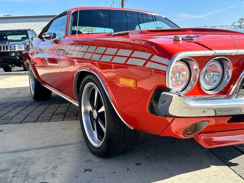 Dodge-Challenger-1974-3