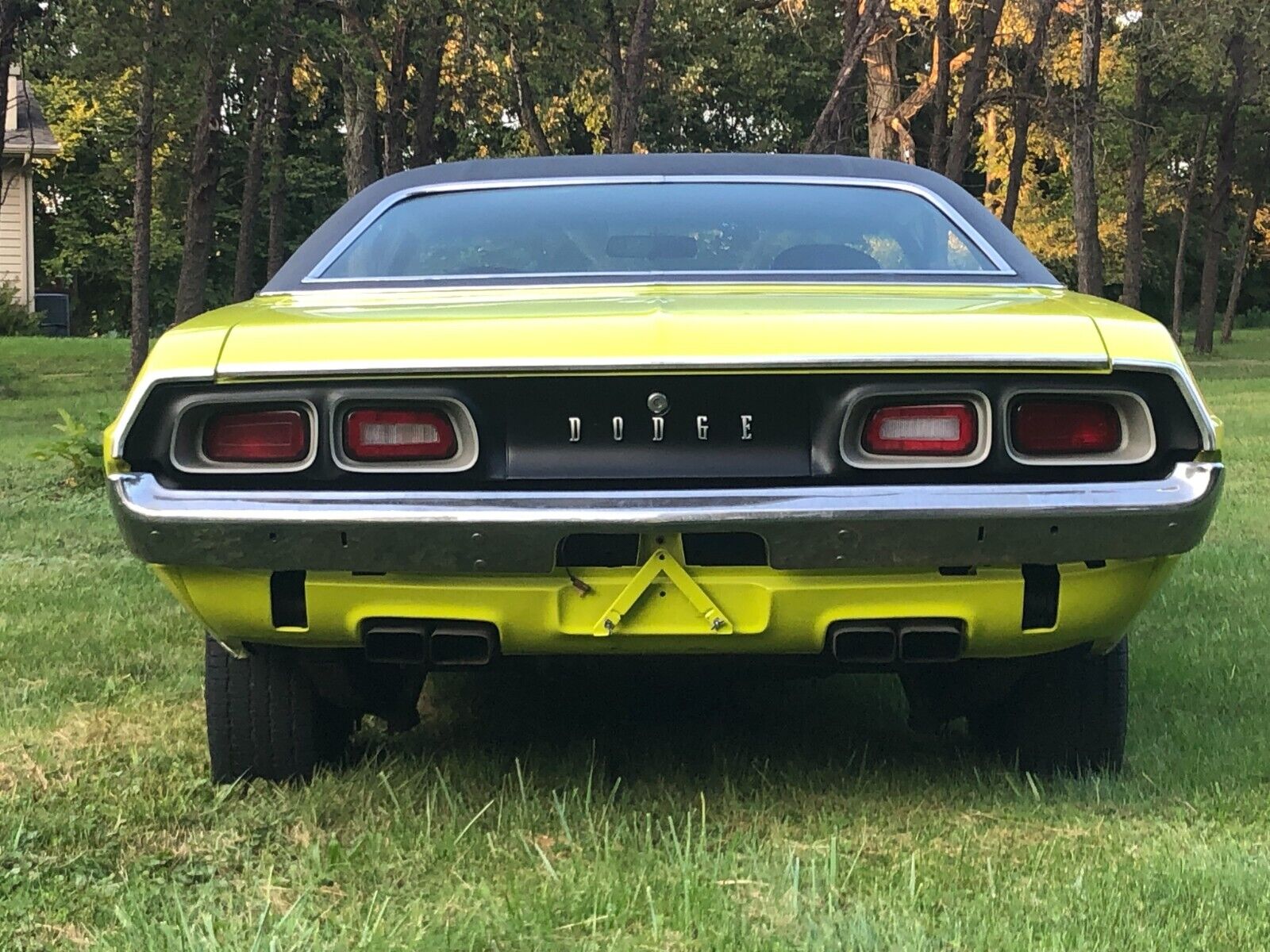 Dodge-Challenger-1974-6