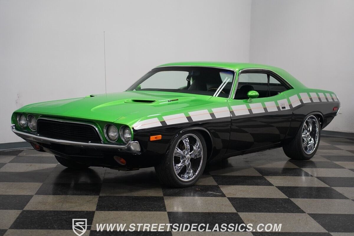 Dodge-Challenger-1974-6