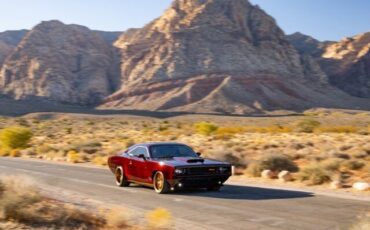 Dodge-Challenger-Coupe-1968-10