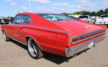 Dodge-Charger-1967-5