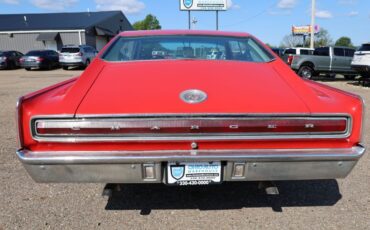 Dodge-Charger-1967-6