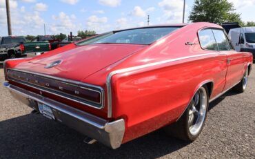 Dodge-Charger-1967-7