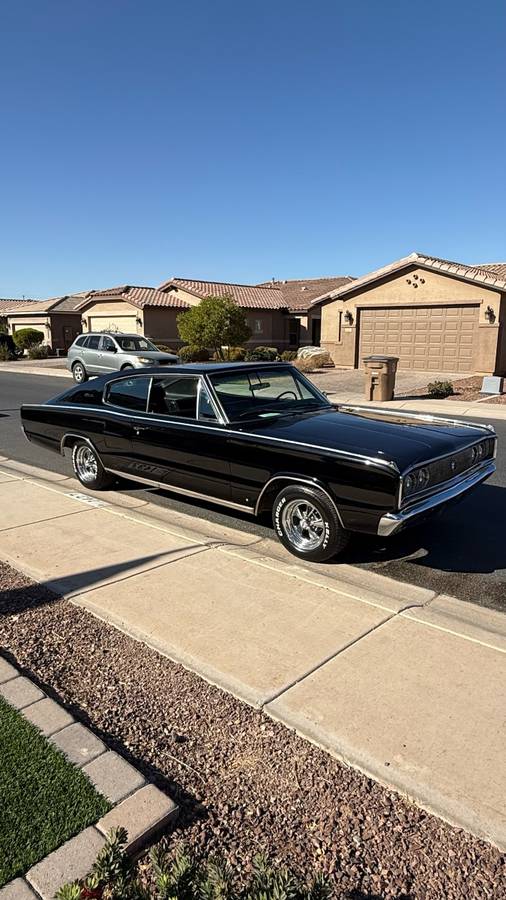 Dodge-Charger-1967-8