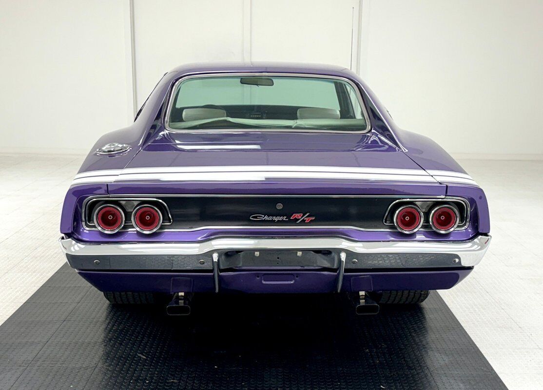 Dodge-Charger-1968-3