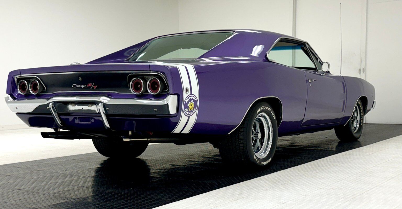 Dodge-Charger-1968-4