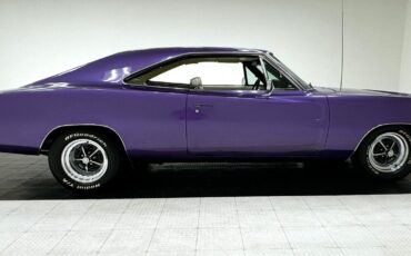 Dodge-Charger-1968-5