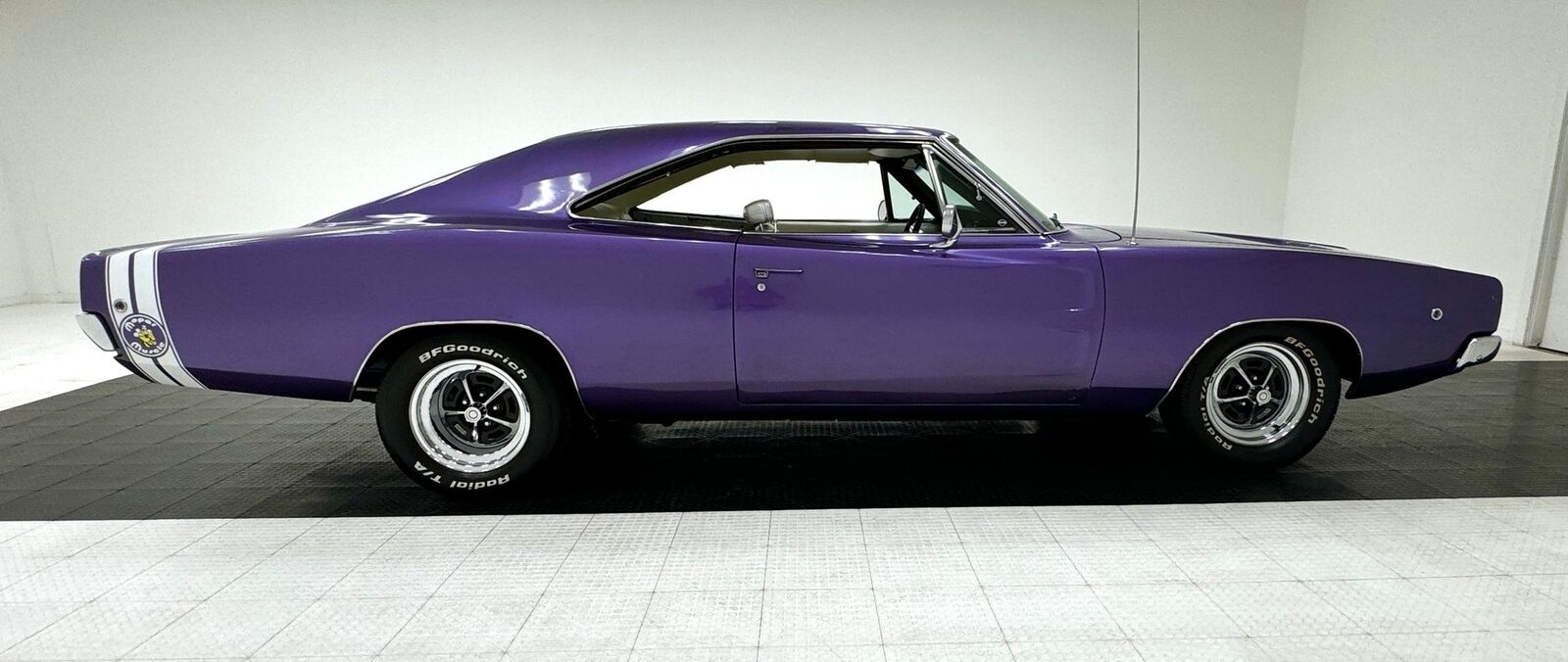 Dodge-Charger-1968-5