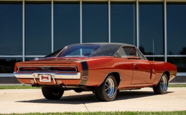 Dodge-Charger-1970-2