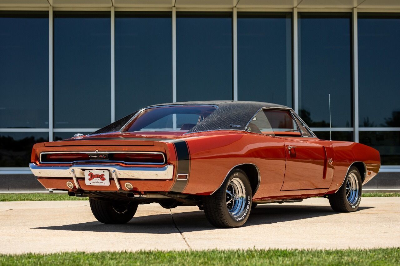 Dodge-Charger-1970-2