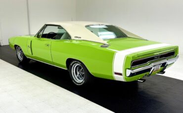 Dodge-Charger-1970-2