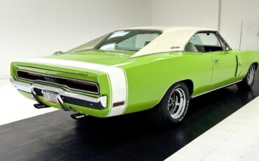 Dodge-Charger-1970-4