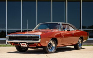 Dodge Charger  year1}