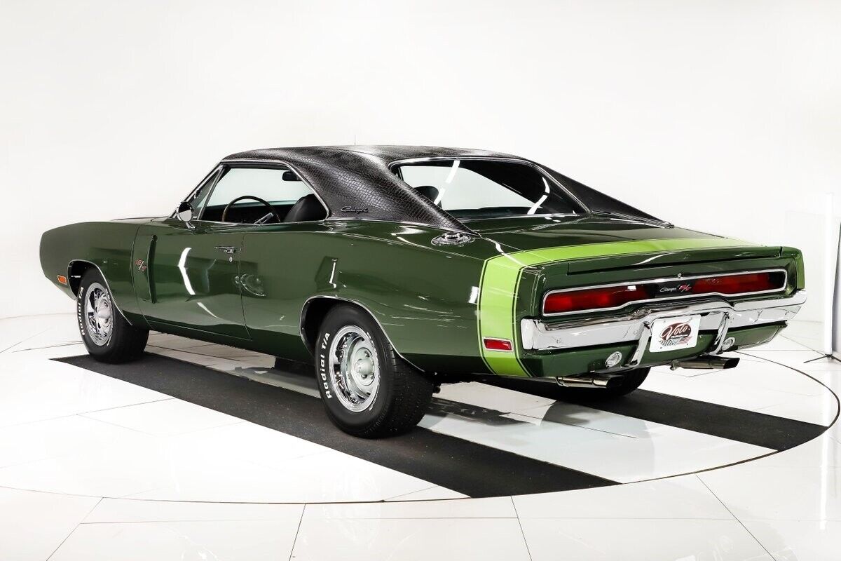 Dodge-Charger-1970-5