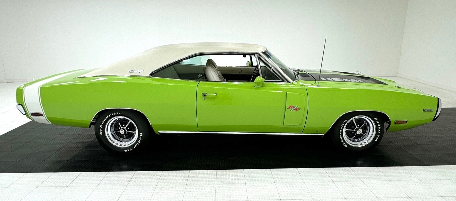 Dodge-Charger-1970-5