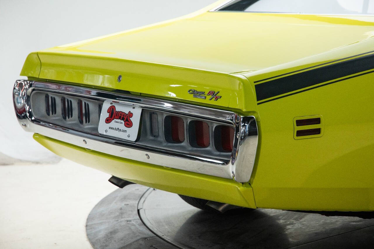 Dodge-Charger-1971-10