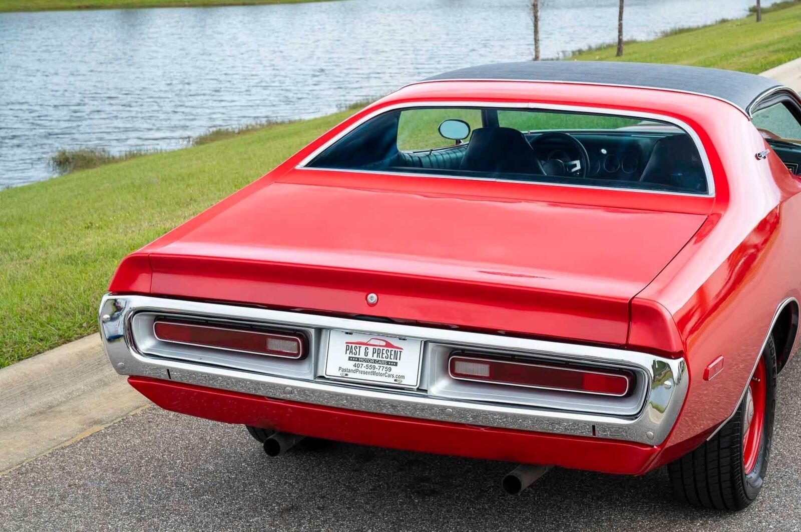 Dodge-Charger-1972-32