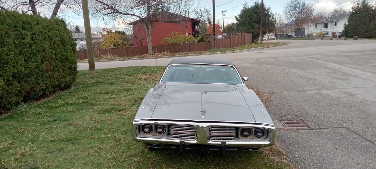 Dodge-Charger-1974-3