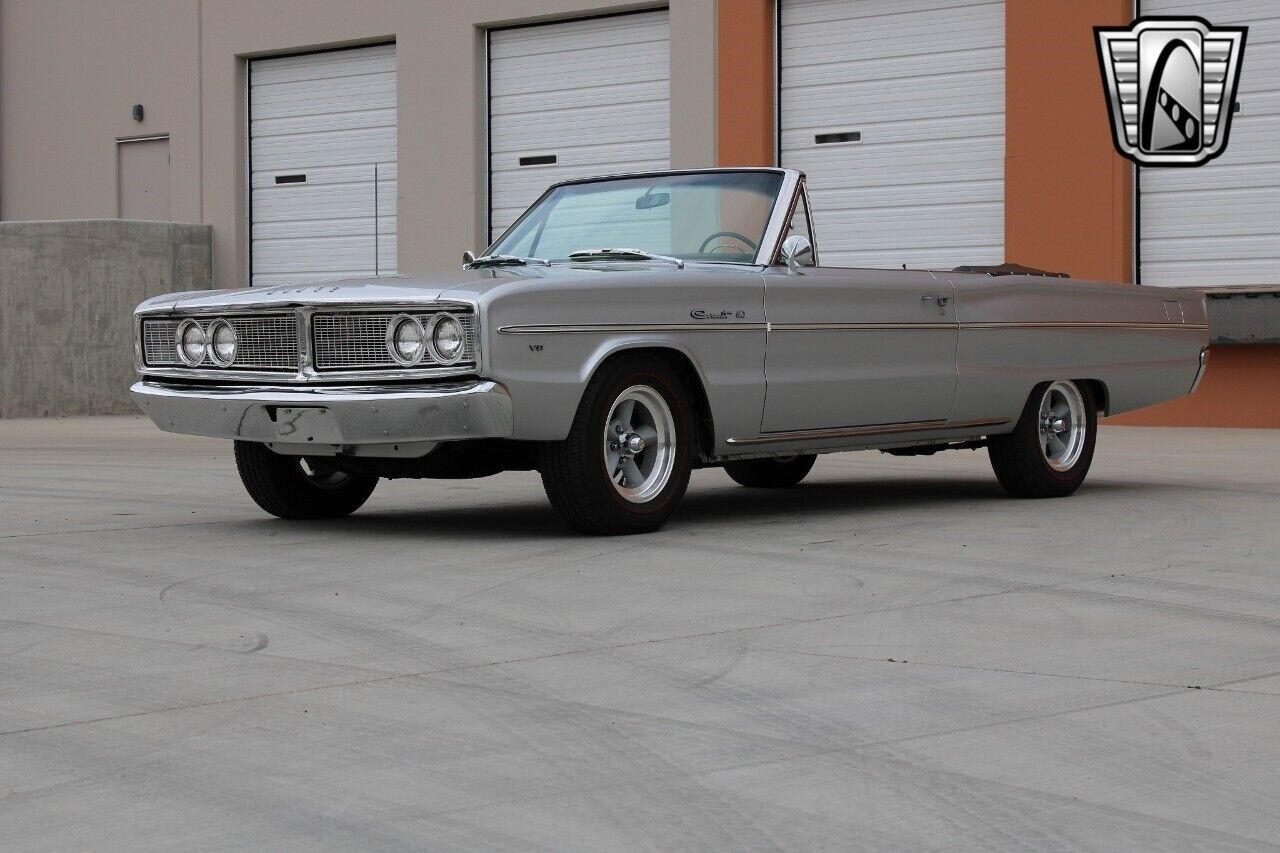 Dodge-Coronet-1966-3