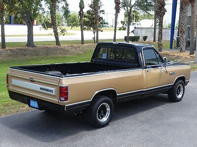 Dodge-D100-Series-Pickup-1986-2