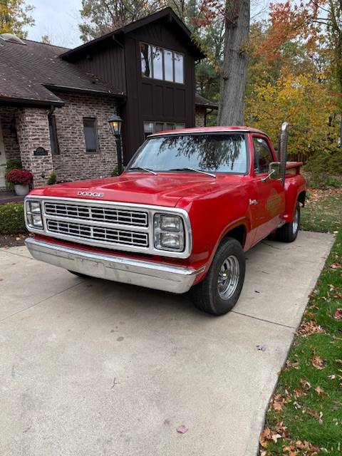 Dodge-D150-1979-1