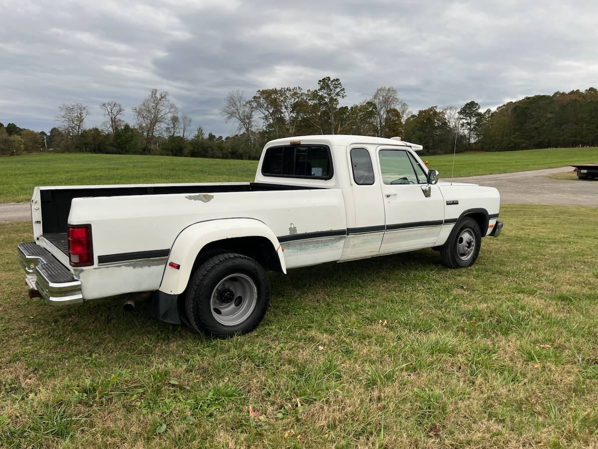 Dodge-D350-4x2-club-cab-diesel-1993-3