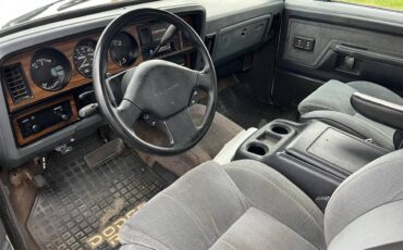 Dodge-D350-4x2-club-cab-diesel-1993-6