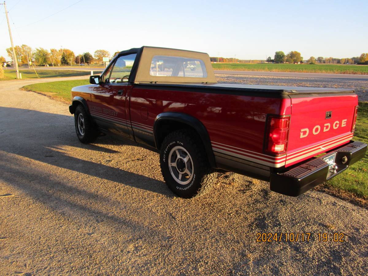 Dodge-Dakota-sport-convertible-1989-8