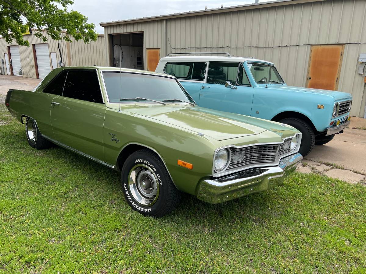 Dodge-Dart-swinger-1973-2