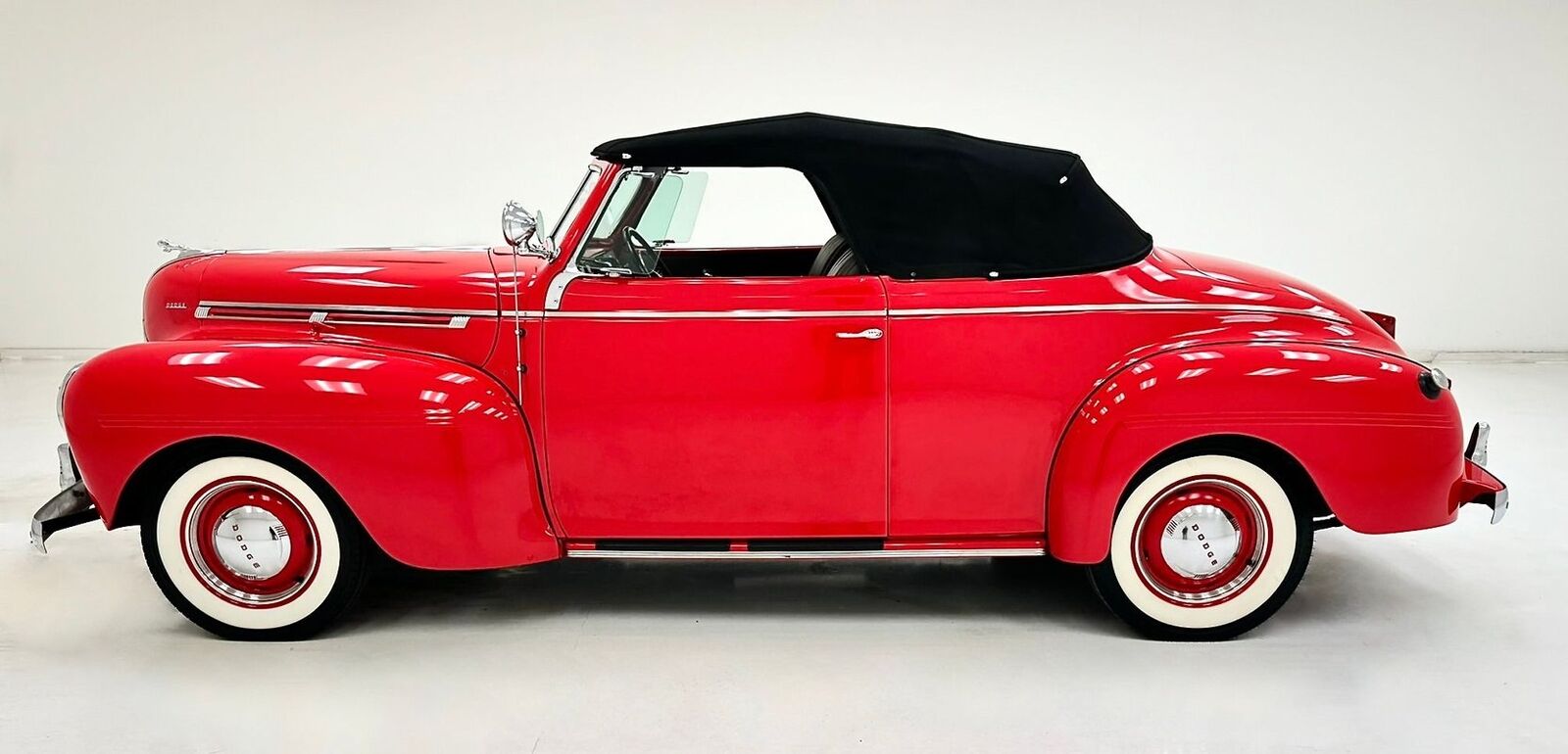 Dodge-Luxury-Liner-Cabriolet-1940-2