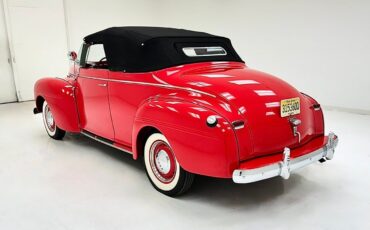 Dodge-Luxury-Liner-Cabriolet-1940-4