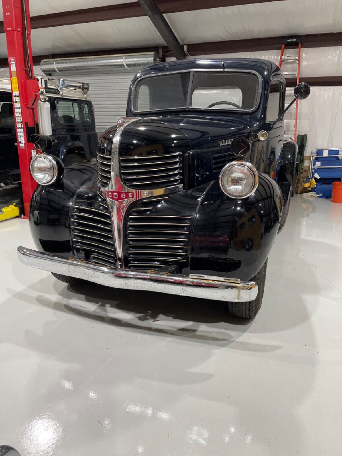 Dodge-Other-Pickups-1947-2