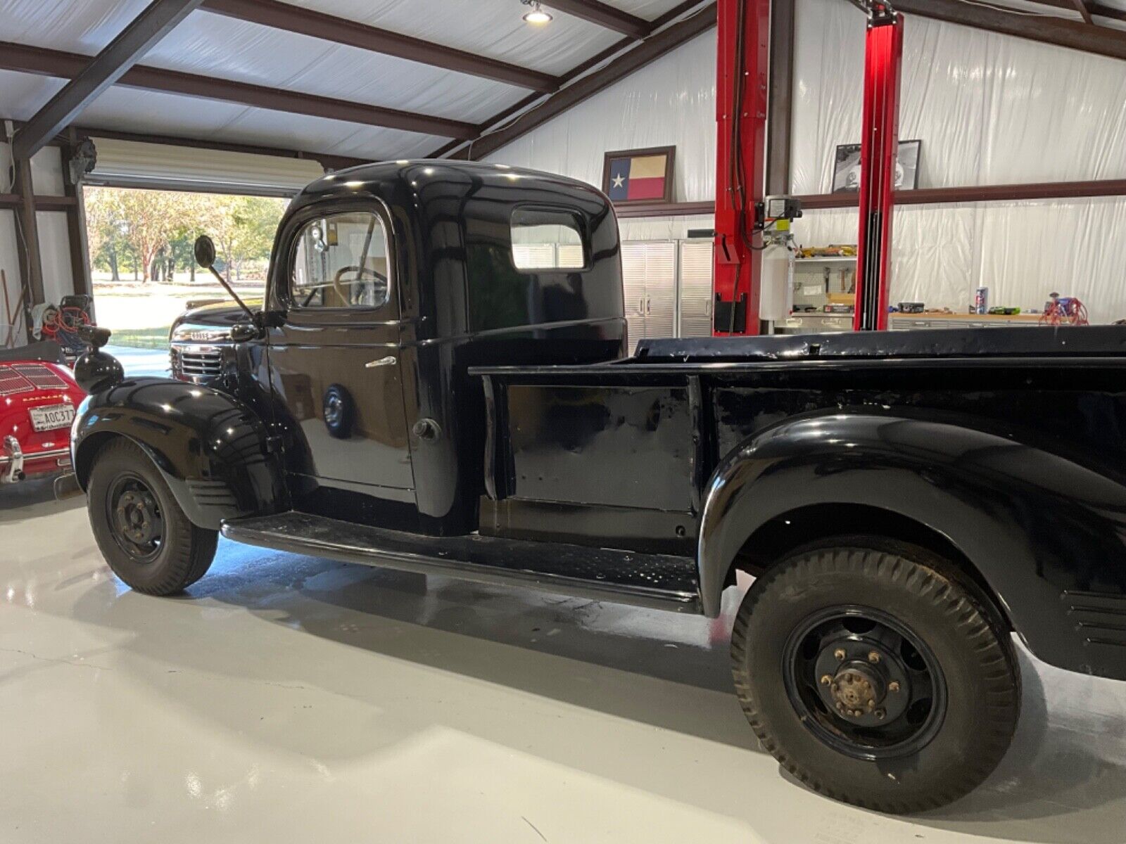 Dodge-Other-Pickups-1947-7