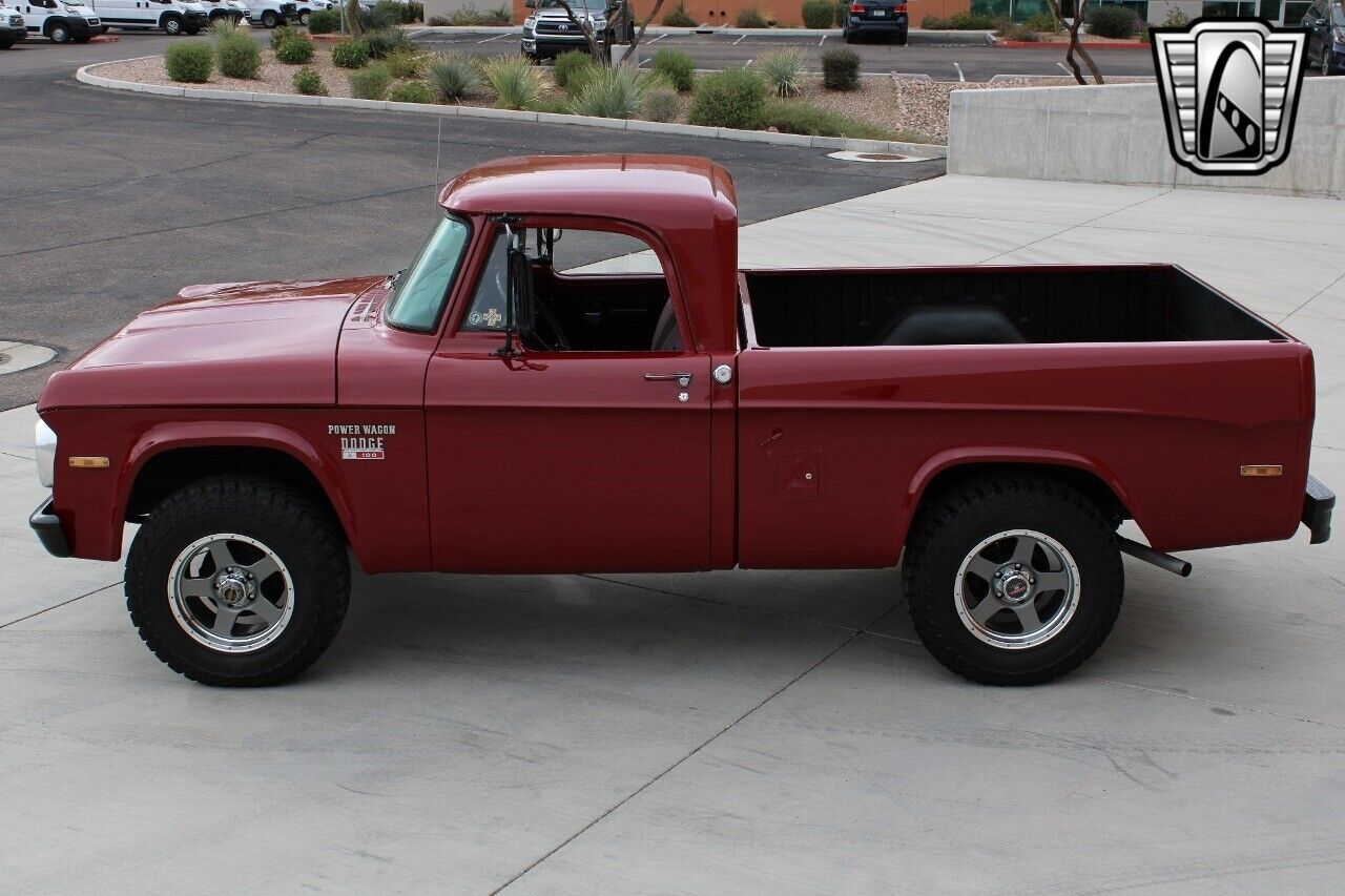 Dodge-Power-Wagon-1971-11