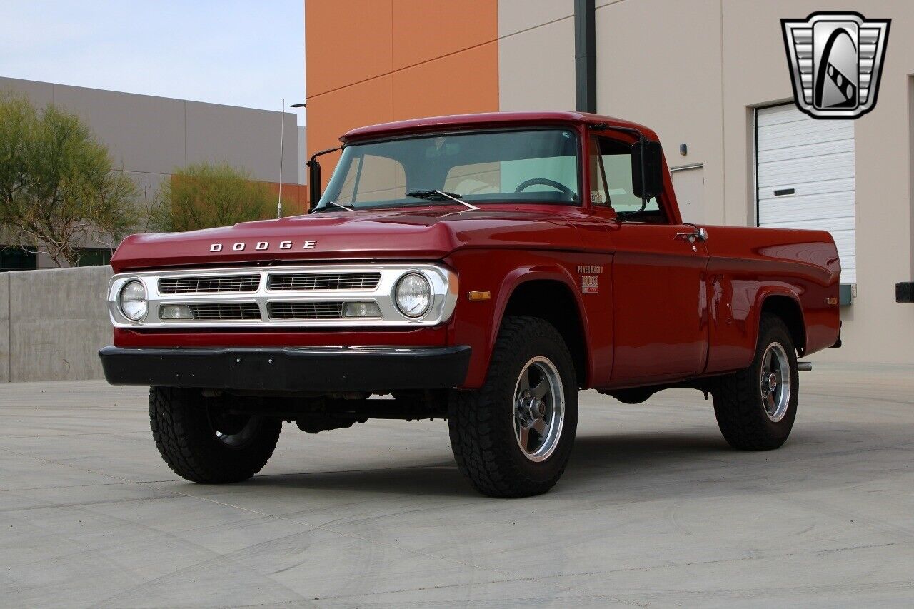 Dodge-Power-Wagon-1971-4